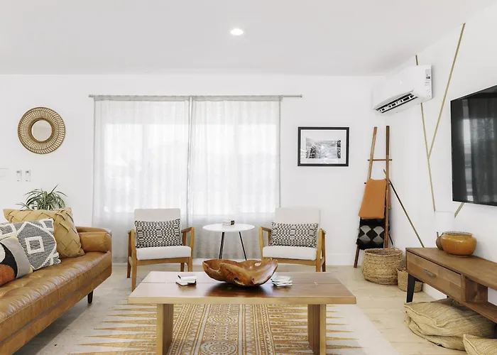 Holiday home Modern Southwest Retreat With Pool Near Old Town *