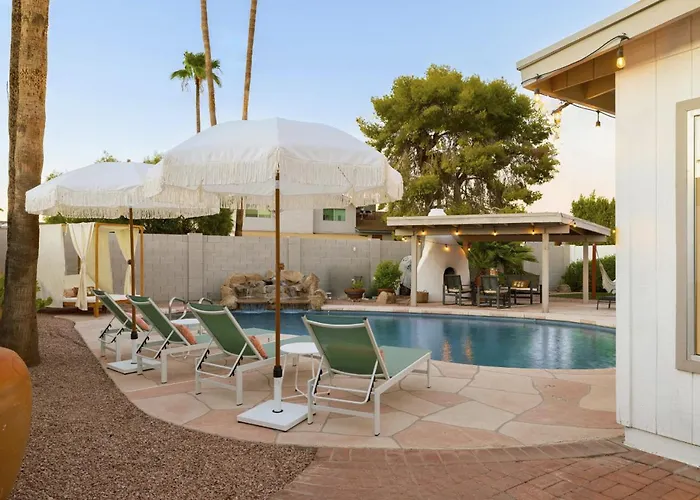 Modern Southwest Retreat With Pool Near Old Town Scottsdale